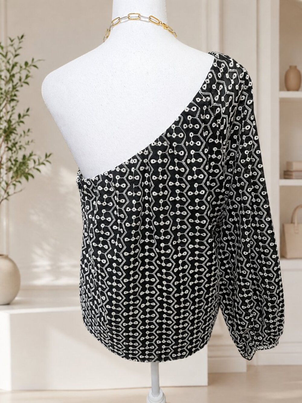 WHBM One Shoulder Embroidered Blouse Black White Size M NWOT - Picture 6 of 9